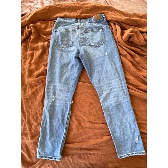 AE Ripped Mom Jean - Picture 3 of 5